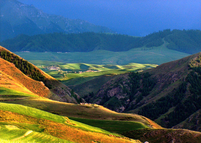 稻城亞丁、中甸、麗江九日環(huán)線游