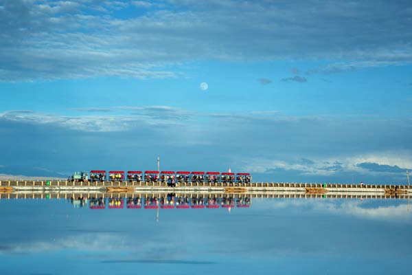 拉薩-青藏線-納木錯(cuò)、可可西里、青海湖、西寧五日游