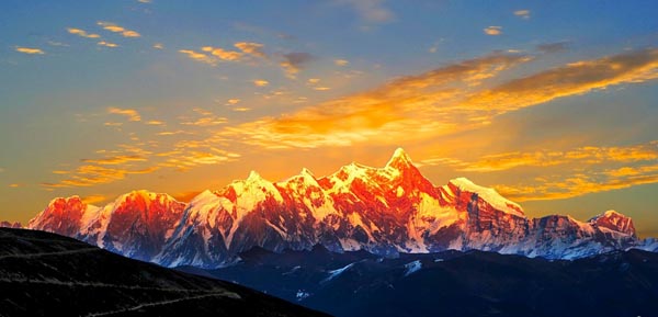 川藏南線：成都、拉薩-青藏線-成都20日游