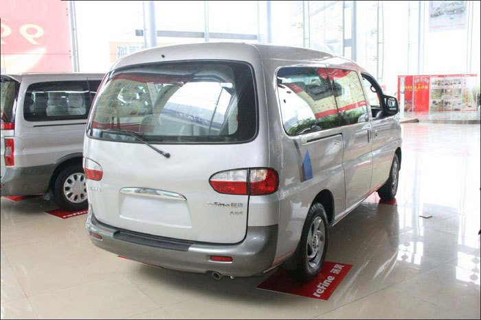 瑞風(fēng)商務(wù)車(chē)圖片4