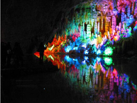 端午節(jié)玩點不一樣的 巴蜀神秘溶洞游