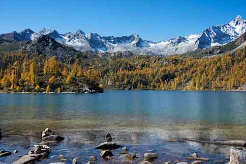 秋游正當(dāng)時(shí)！成都租車旅游選哪一條？